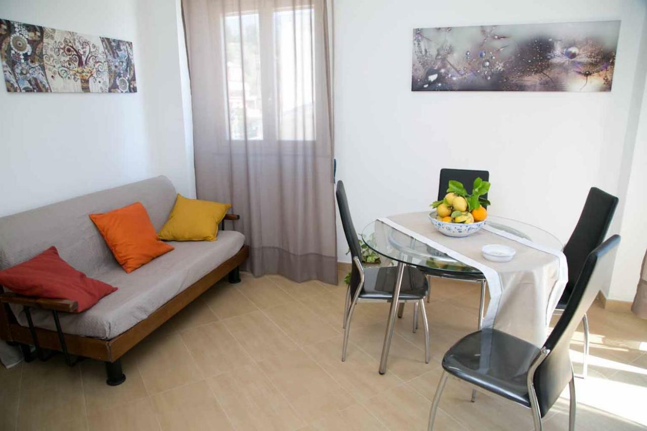 Lolita Holidays Giardini Naxos Εξωτερικό φωτογραφία